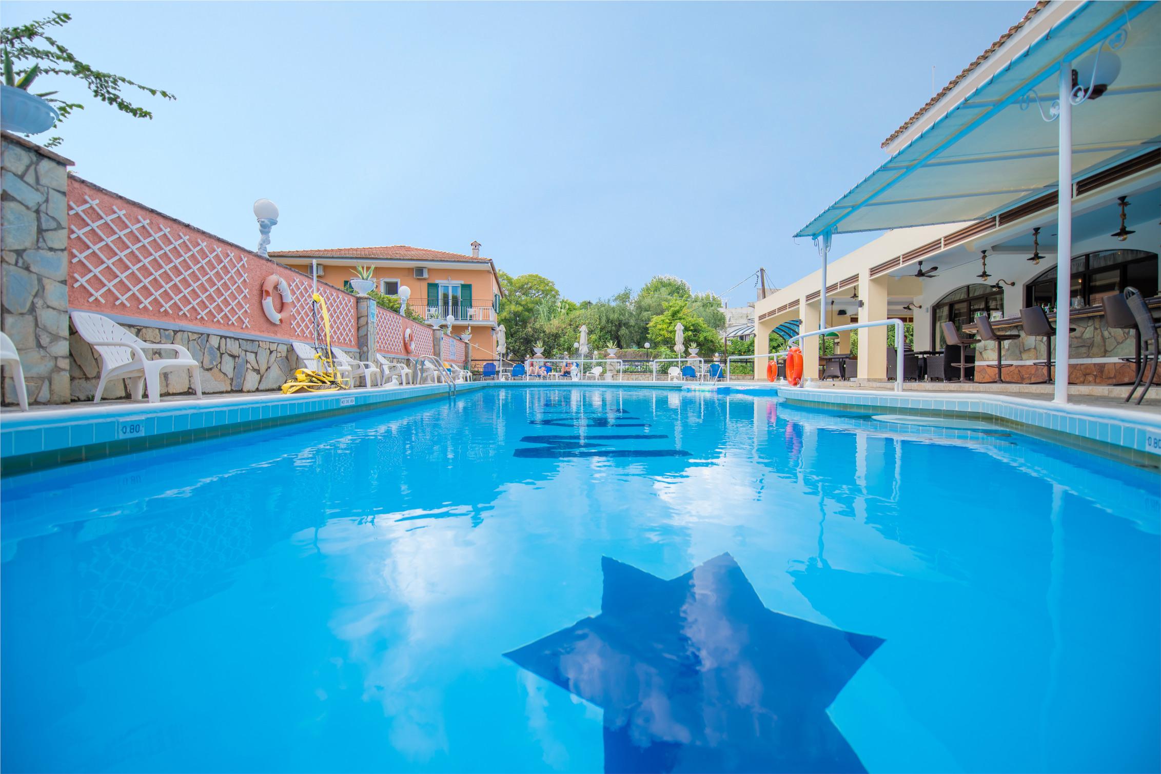 Maltezos Hotel Guviá Kültér fotó