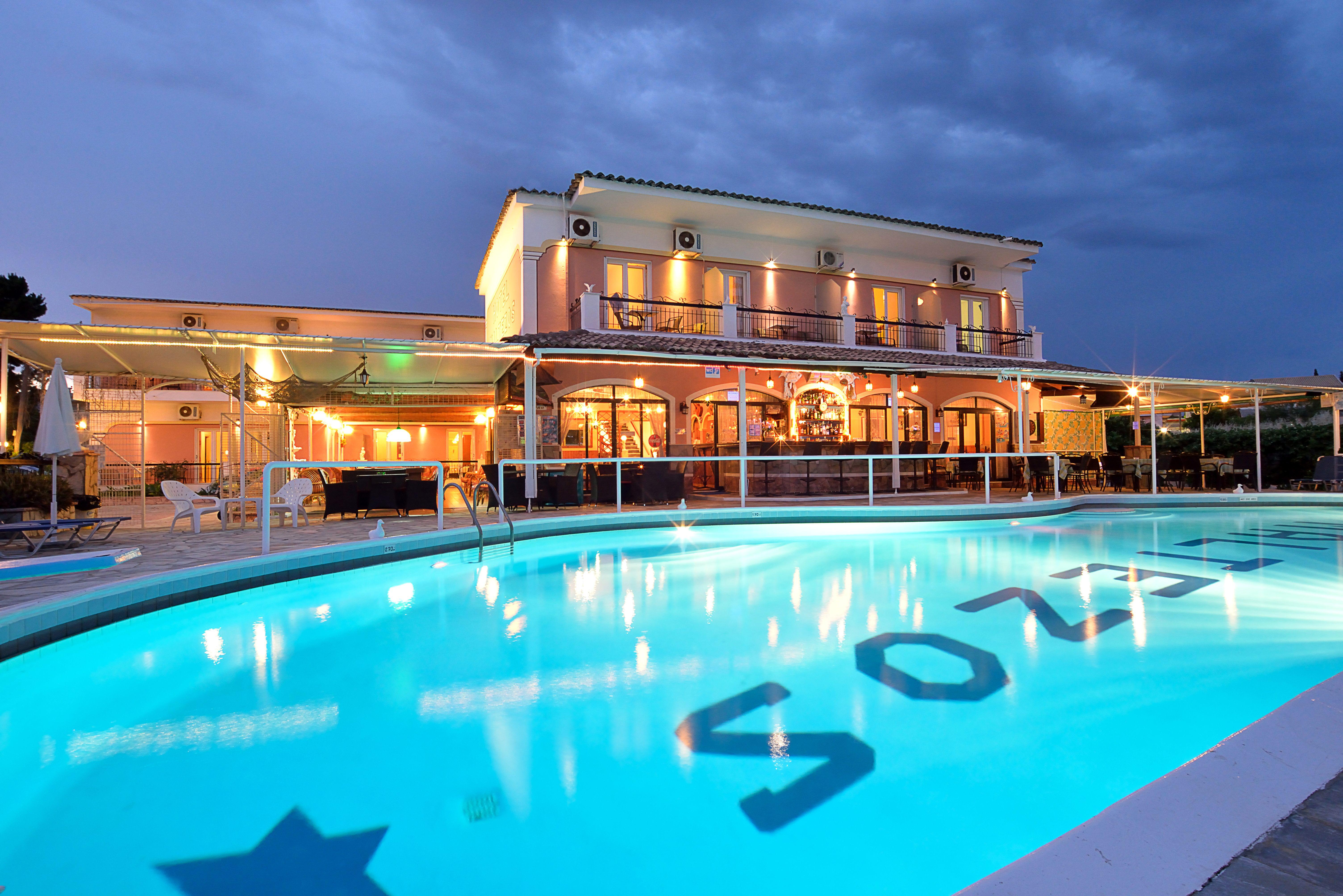 Maltezos Hotel Guviá Kültér fotó