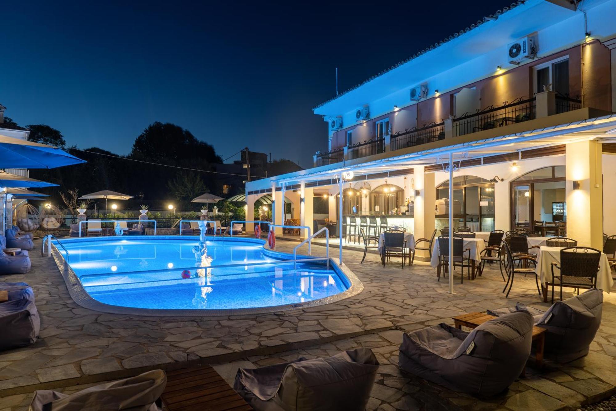 Maltezos Hotel Guviá Kültér fotó